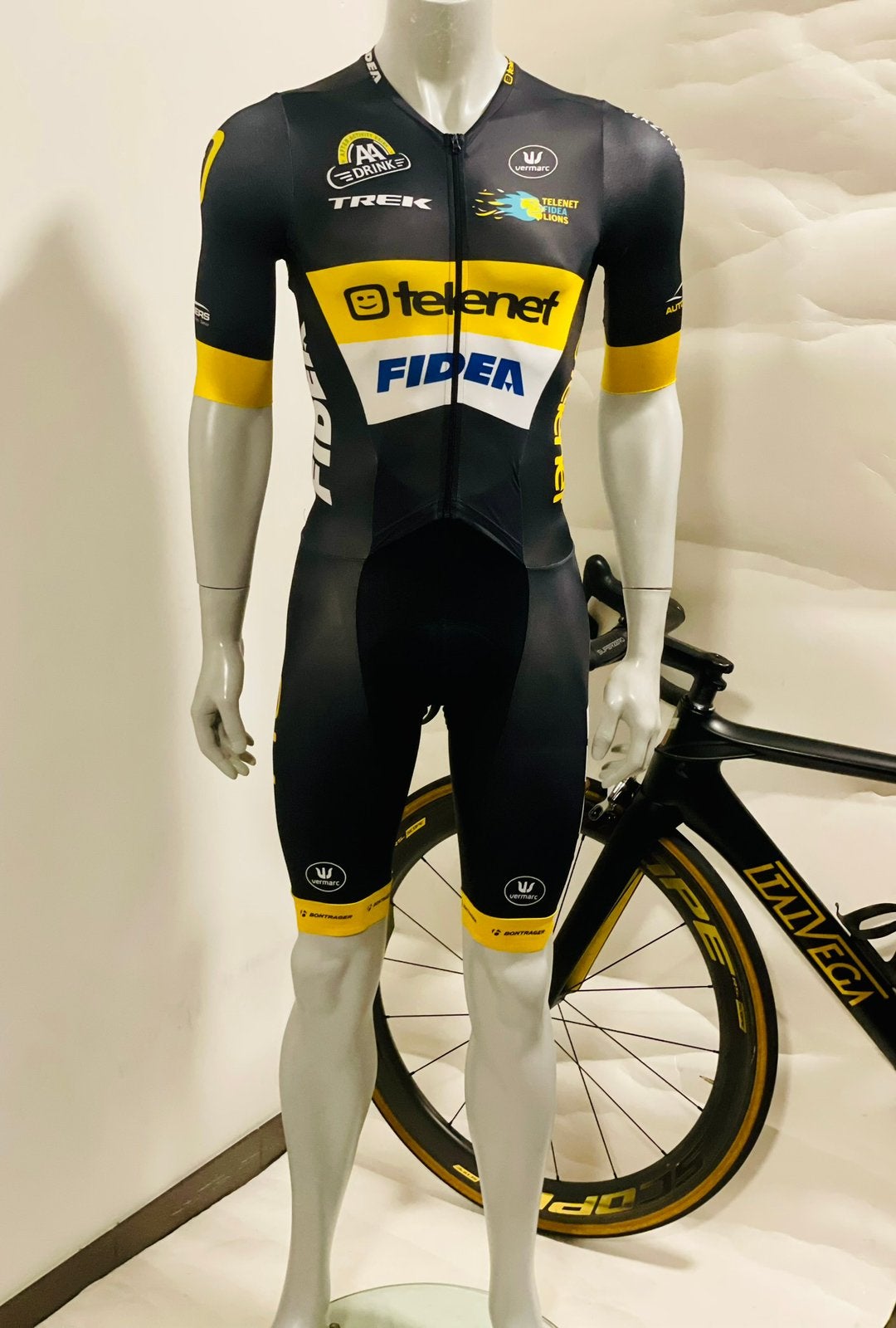 Wielrenkleding wielrenpak snelpak speedsuit maat S Vermarc, Fietsen en Brommers, Fietsaccessoires | Fietskleding, S, Heren, Ophalen of Verzenden