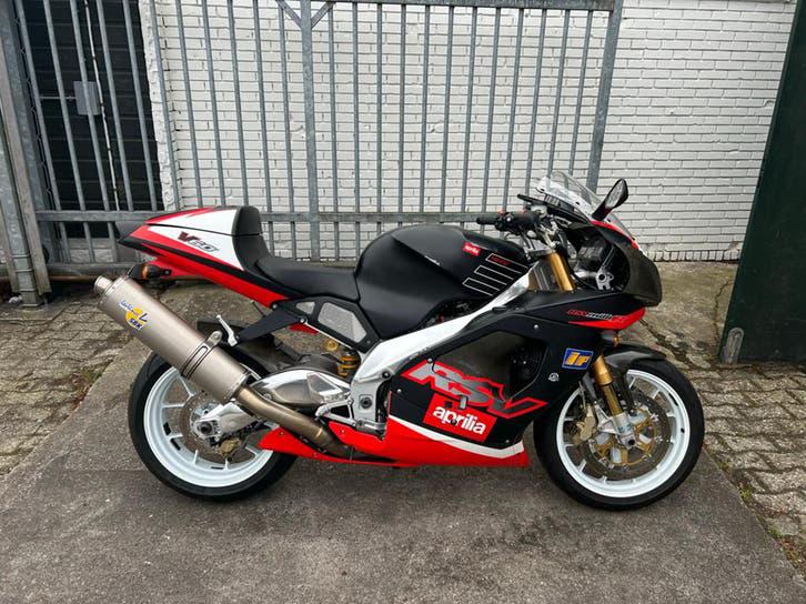 Aprilia RSV Mille r , Öhlins, Brembo, Oz., Motoren, Motoren | Aprilia, 2 cilinders, Sportuitlaat, Motorrijbewijs A, Gebruikt