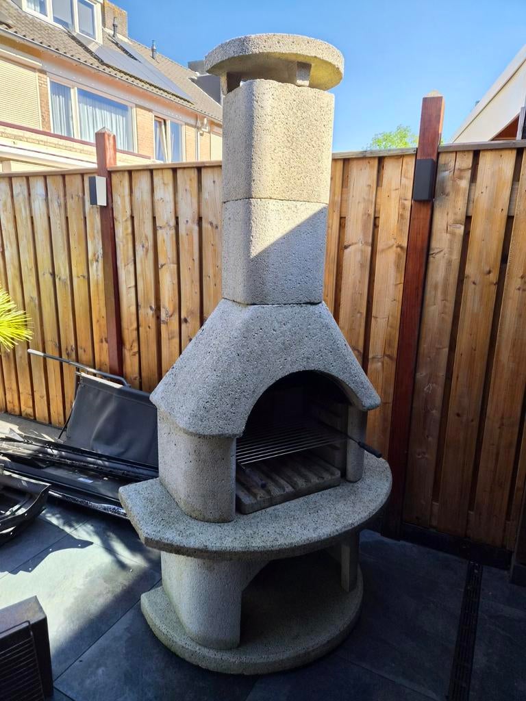 Buitenhaard  IZGST. Open haard buiten. Barbecue., Ophalen