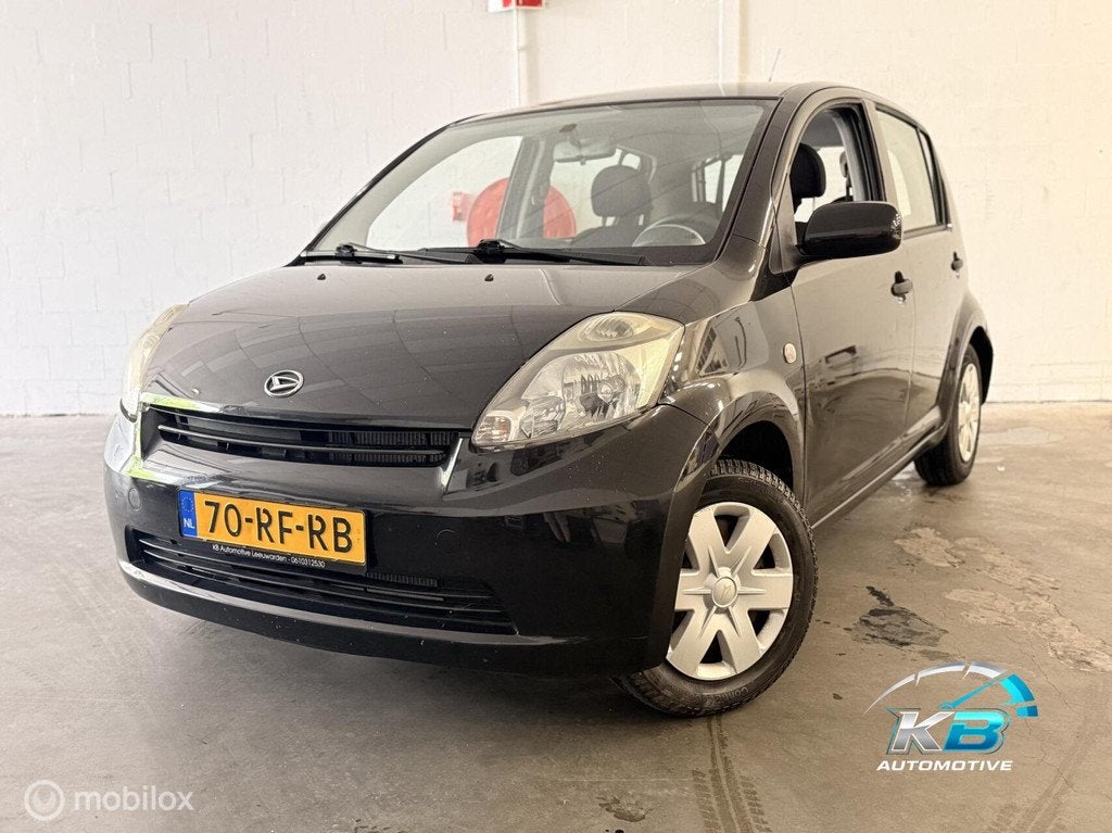 Daihatsu Sirion 2 1.3-16V Comfort, Auto's, Daihatsu, Voorwielaandrijving, Metallic lak, Stof, Gebruikt