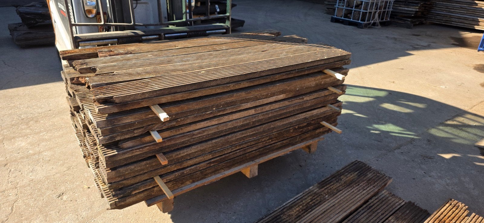 Gebruikte vlonderplanken | 35 mm dik | 165 cm lang, Gebruikt, 25 tot 50 mm, Ophalen of Verzenden, Plank