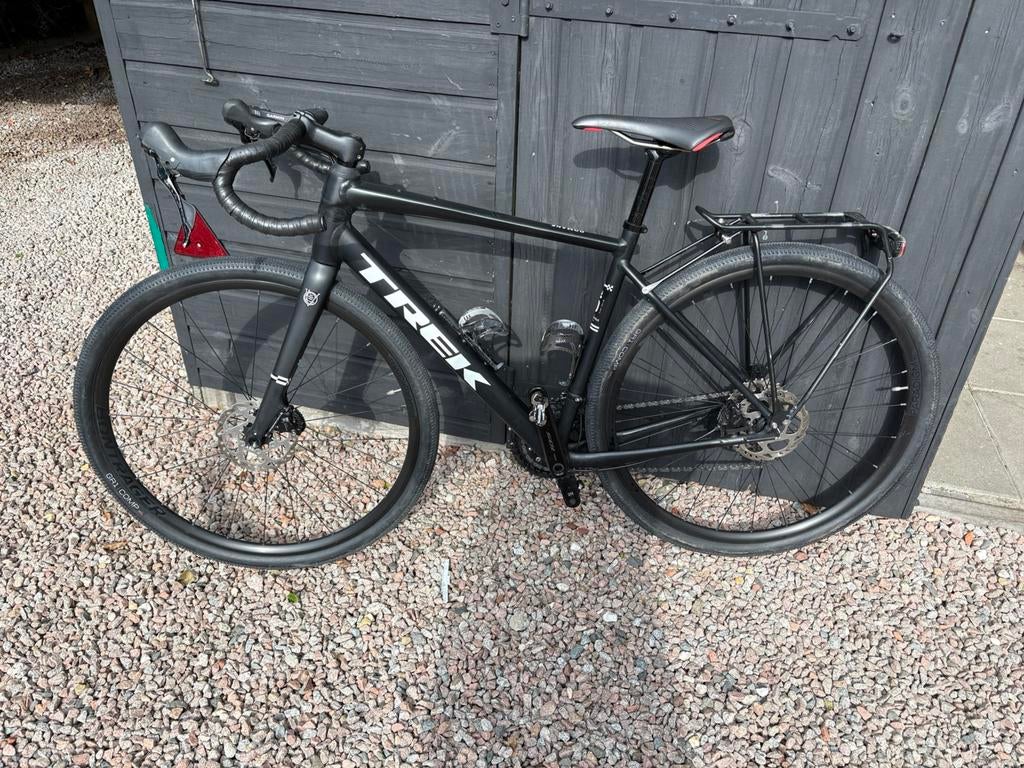 Trek Domane AL 5 m frame zwart shimano 105 race/ gravel, Ophalen, Zo goed als nieuw, Meer dan 20 versnellingen, Overige merken