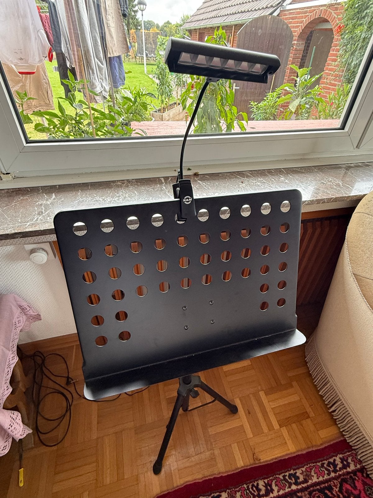 Muziekstandaard met LED-lamp - Zo goed als nieuw, Ophalen of Verzenden, Zo goed als nieuw, Muziekstandaard, Overige instrumenten