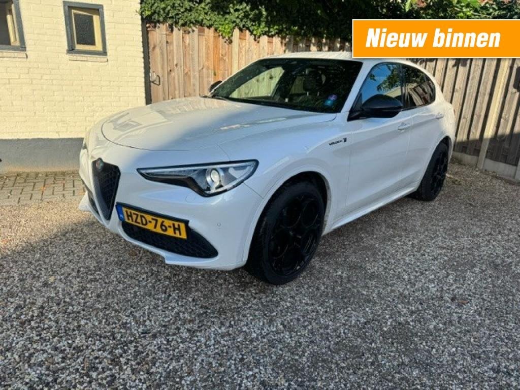 Alfa romeo STELVIO 2.0 T AWD VELOCE TI, Auto's, USB, Euro 6, 4 cilinders, Met garantie (alle)
