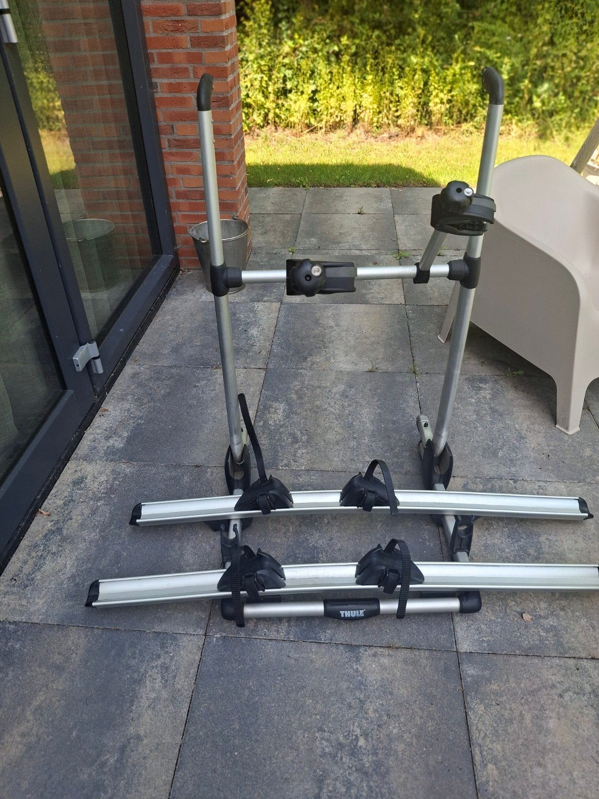 Thule Excellent fietsendrager voor camper, Ophalen