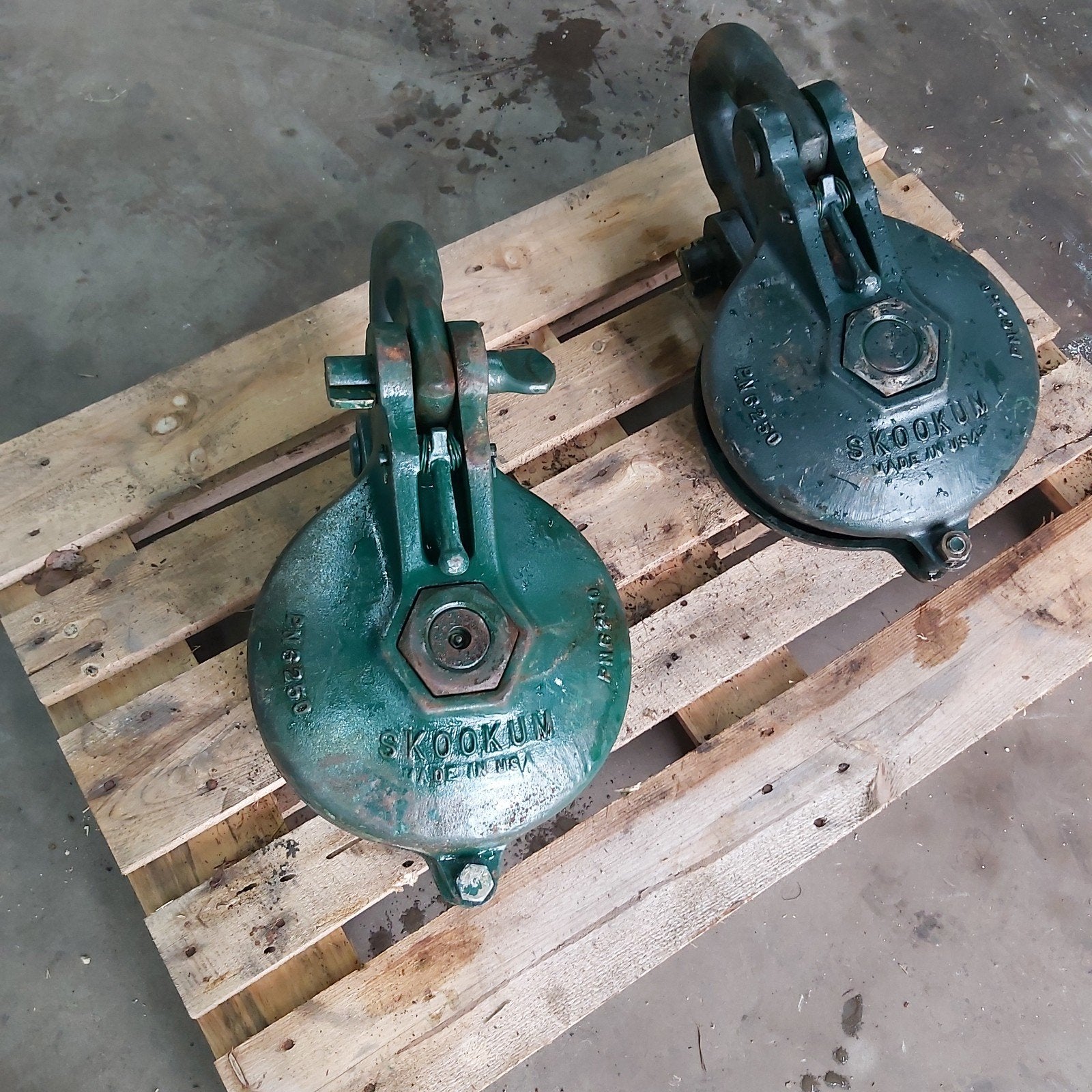 Skookum katrolblokken - Made in USA, Ophalen, Zo goed als nieuw, Handmatig