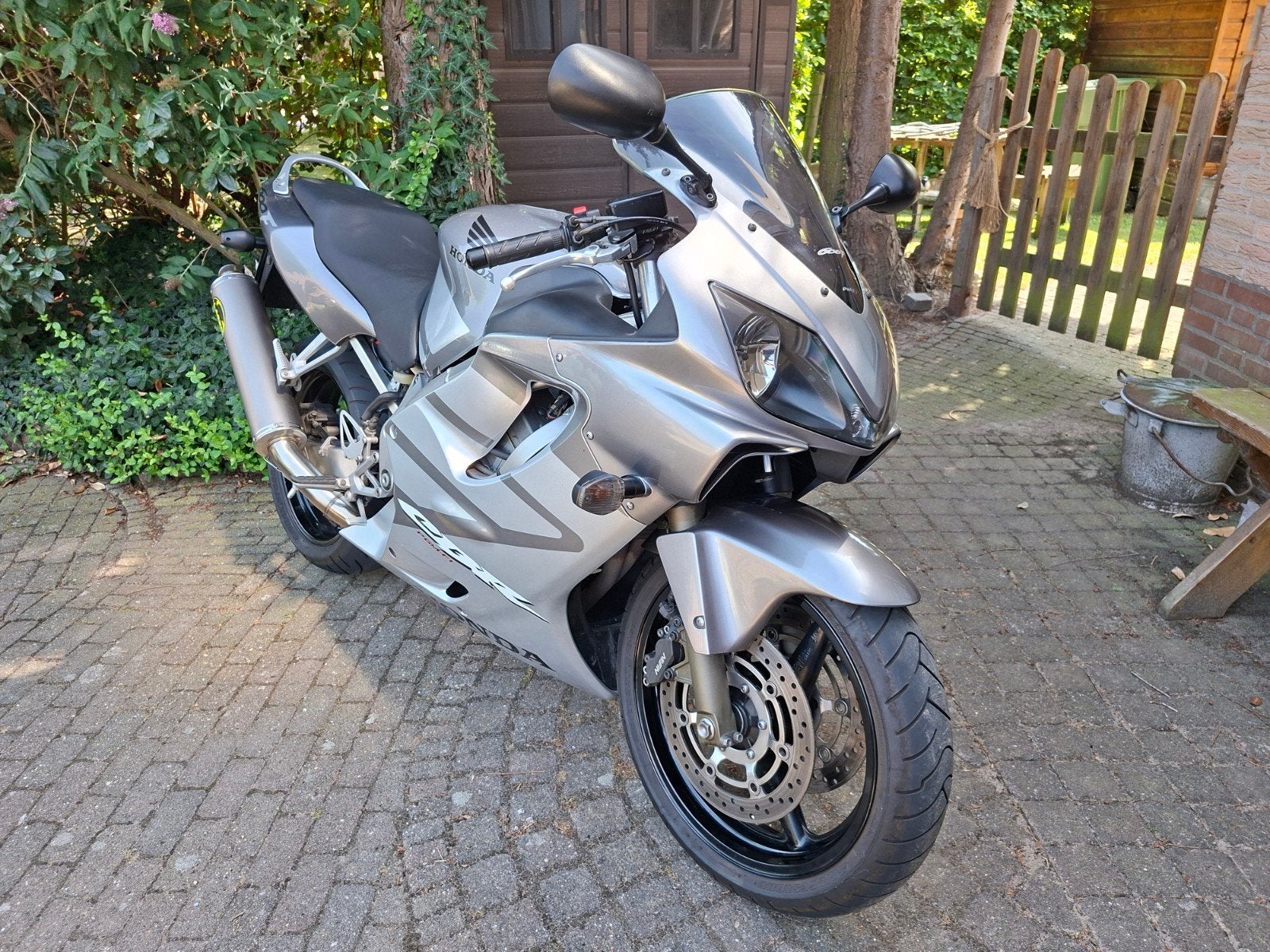 HONDA CBR 600F ( weinig km), Motoren, Particulier