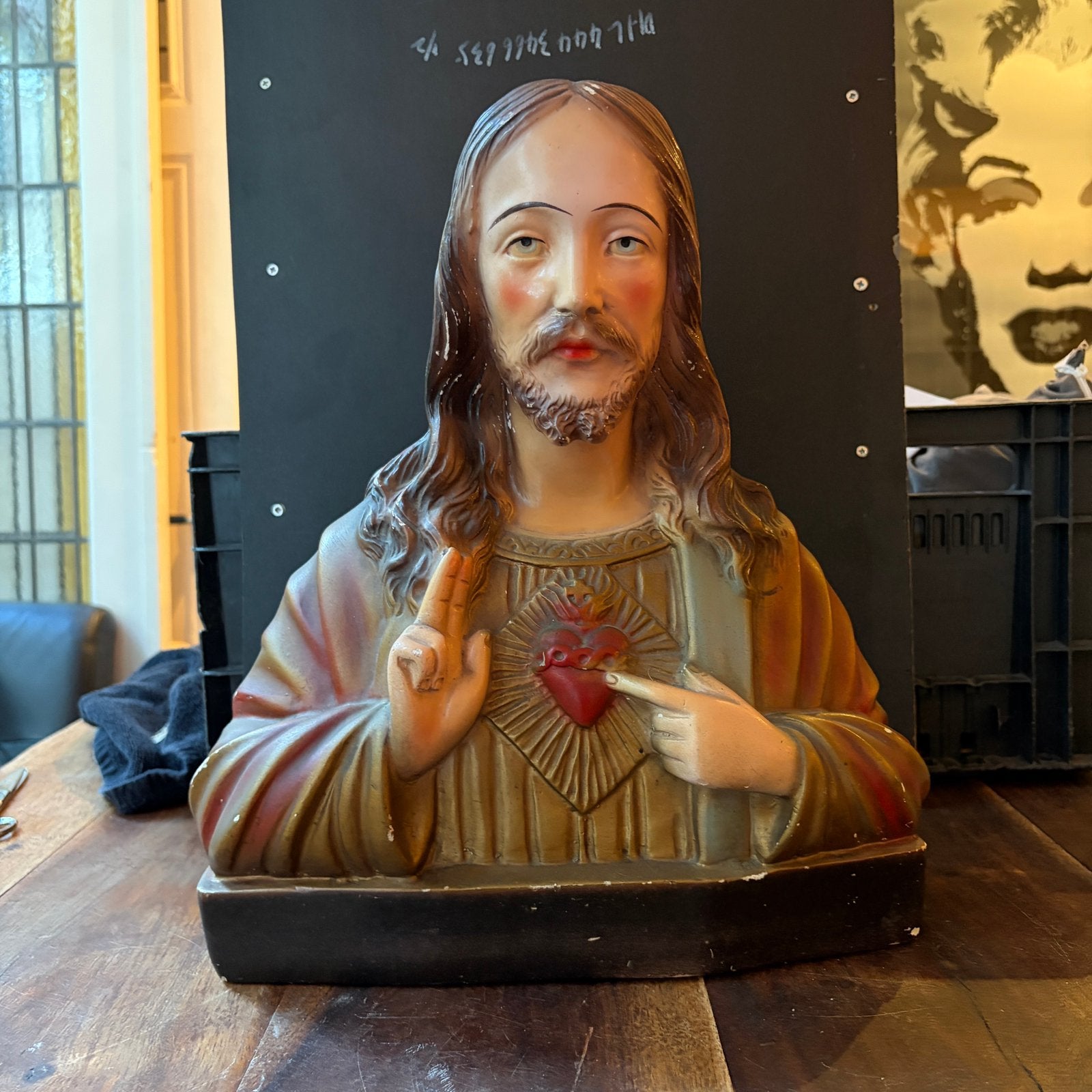 GIPS BUST — JEZUS SACRÉ CŒUR (HAND BESCHILDERD), Ophalen
