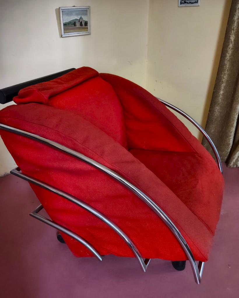 Fauteuil - Italiaans design - Jaren ’80 - rode stof, Huis en Inrichting, Fauteuils, Ophalen, Gebruikt, Design, 75 tot 100 cm