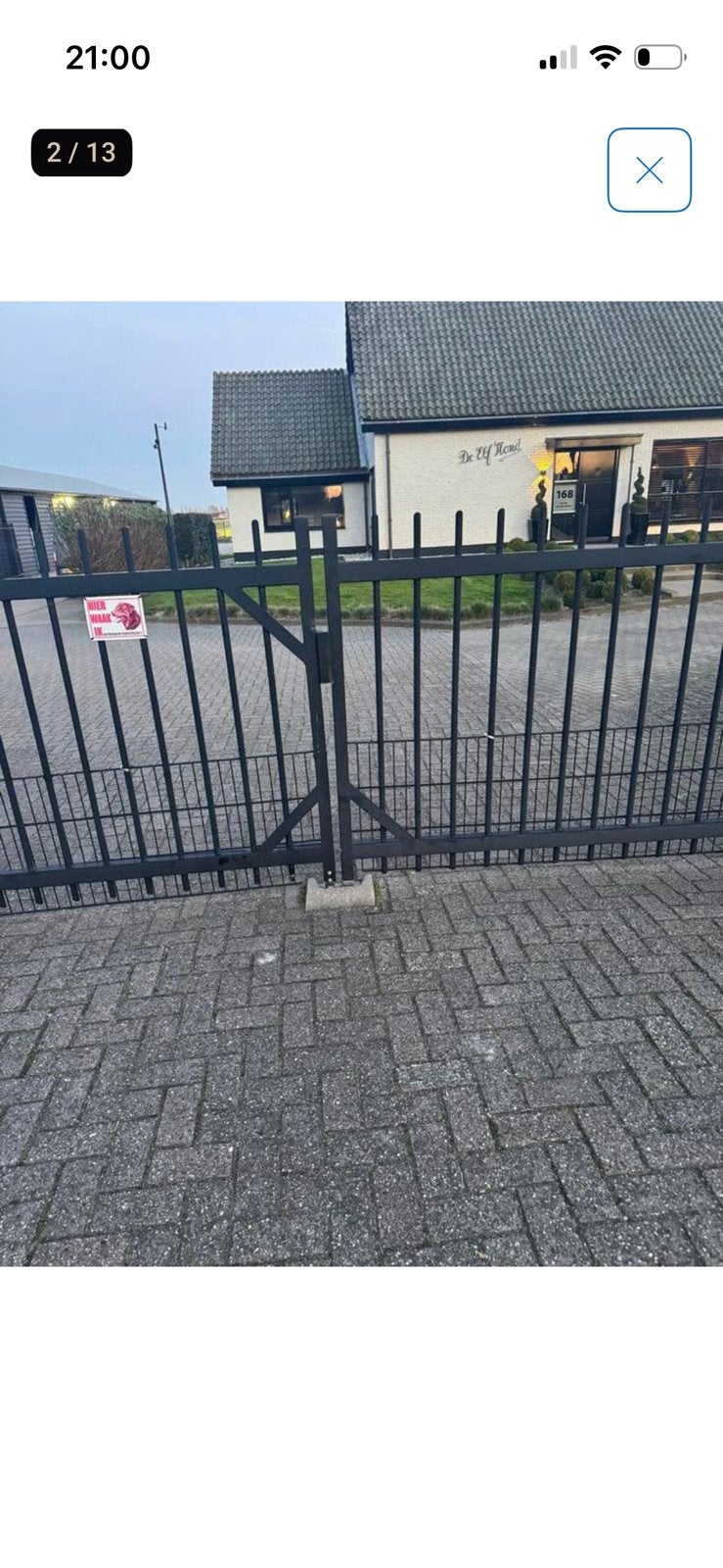 Elektrisch toegangshek met 2 motoren, 11 mtr breed, Ophalen, Gebruikt, IJzer, Met poort
