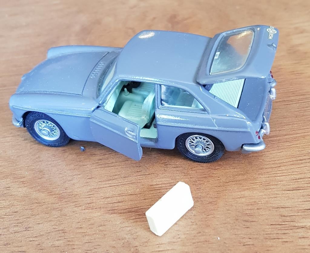 CORGI TOYS MG GT, Hobby en Vrije tijd, Modelauto's | 1:43, Verzenden, Zo goed als nieuw, Auto, Corgi