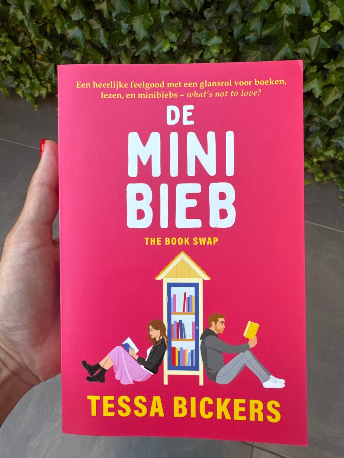 De Minibieb - Tessa Bickers (The Book Swap), Boeken, Ophalen of Verzenden, Zo goed als nieuw, Nederland