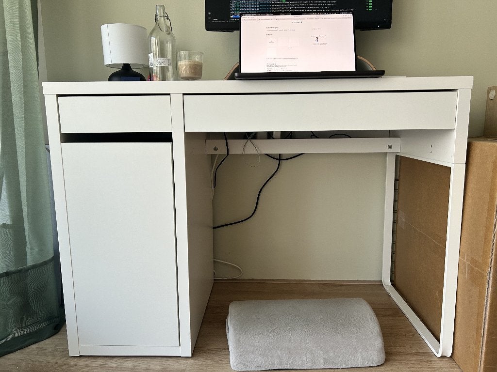 Office table with storage, Ophalen, Met lades, 105 cm, Hout
