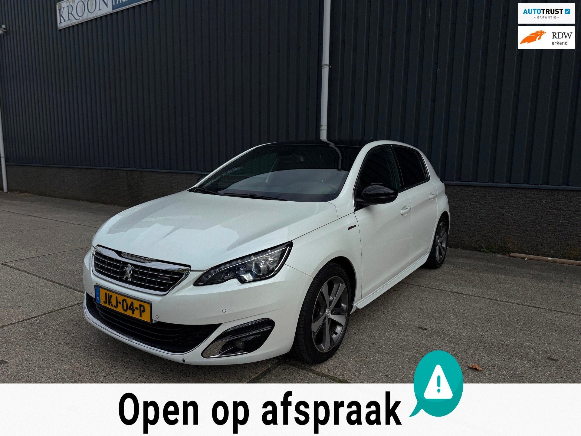 Peugeot 308 1.2 PureTech GT-line 131PK/PANO/AUTOMAAT/NAVI/LE, Parkeersensor, Gebruikt, Euro 6, 1199 cc
