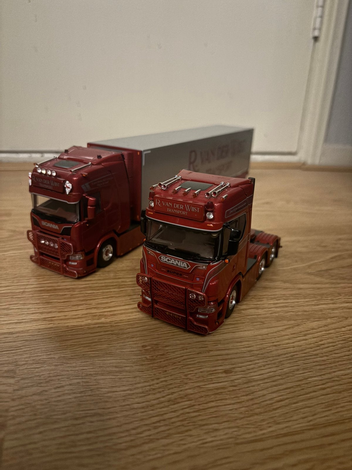 Set r van der wijst, Hobby en Vrije tijd, Modelauto's | 1:50, Ophalen, Zo goed als nieuw, Bus of Vrachtwagen, Wsi