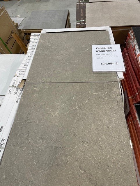 Grijsbeige vloertegel 60x60 – Aria Clay nu €24,95, Keramiek, Overige typen, Nieuw, Ophalen of Verzenden