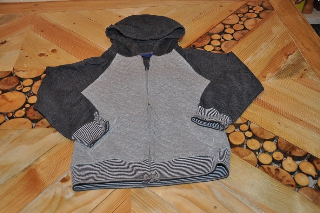 Leuk grijs vest 9TH Avenue 122/128, Kinderen en Baby's, Gebruikt, 9th Avenue, Trui of Vest, Ophalen of Verzenden