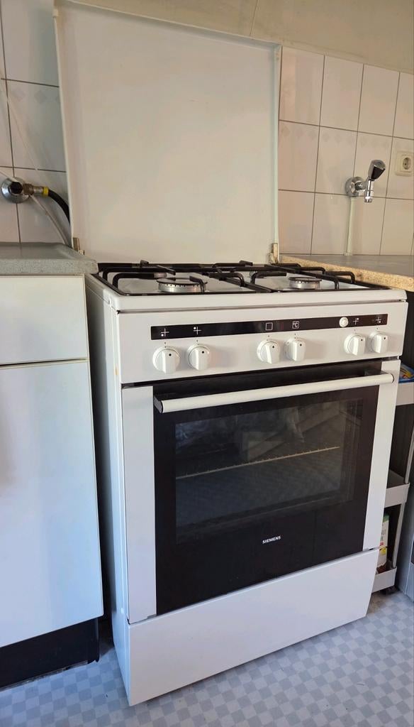 Siemens HM422210N Gasfornuis met Oven, Witgoed en Apparatuur, Ophalen, Gebruikt, 4 kookzones, Energieklasse A of zuiniger