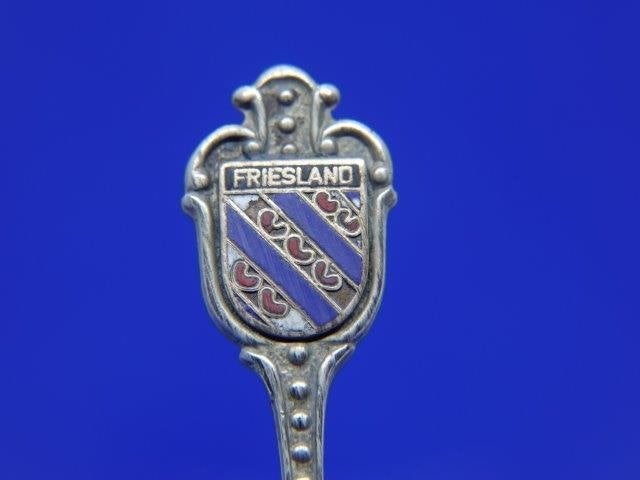 Lepeltje: Friesland, Verzenden