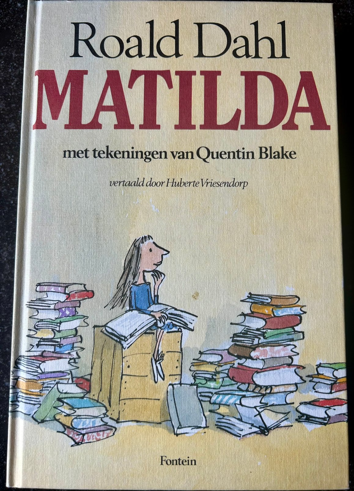 Roald Dahl - Matilda - Fontein - tekeningen Quentin Blake, Boeken, Ophalen of Verzenden, Zo goed als nieuw, Roald Dahl