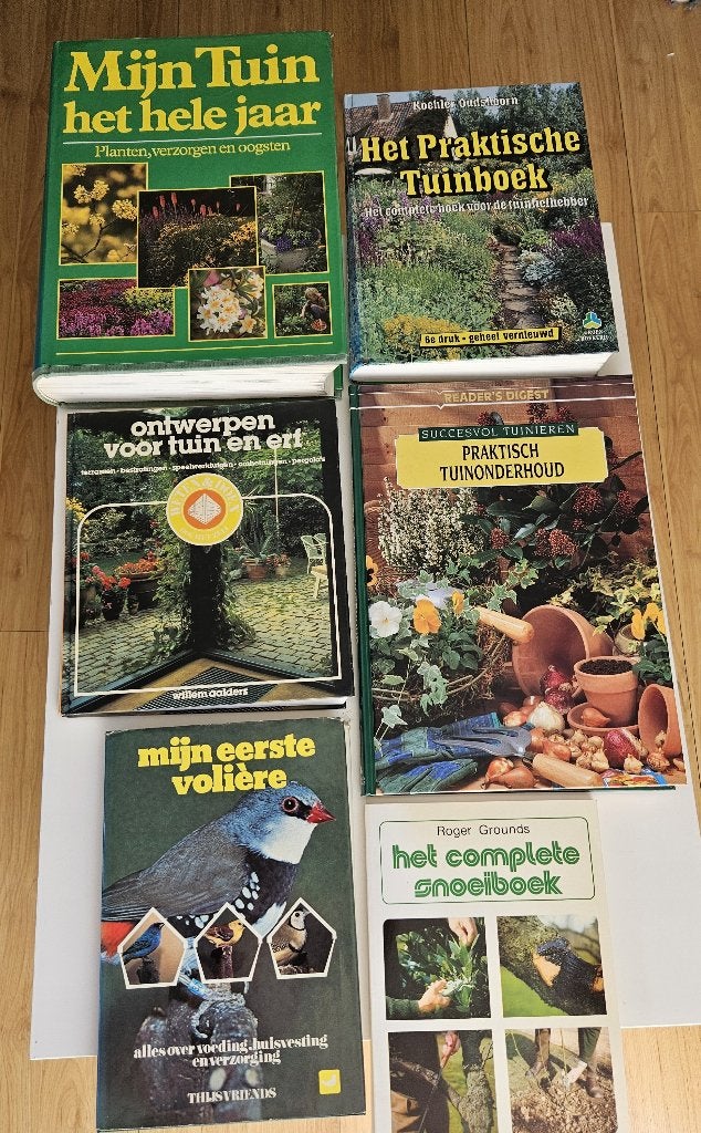 6 tuinboeken, Ophalen of Verzenden, Zo goed als nieuw, Tuinieren en Tuinplanten