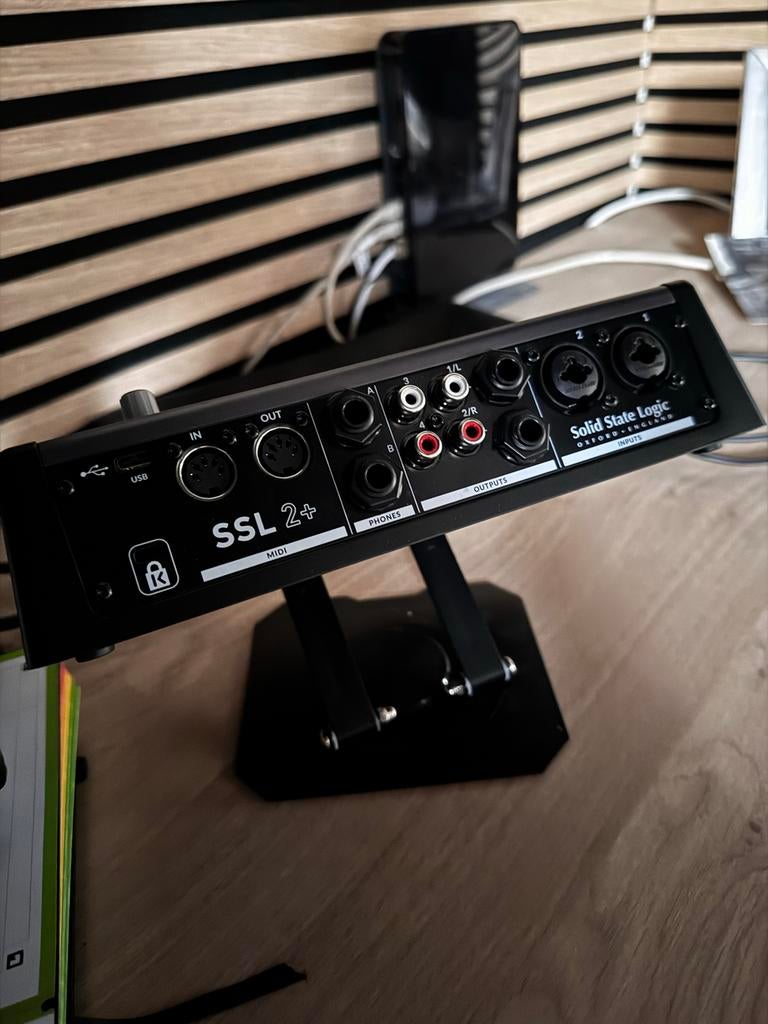 Solid State Logic SSL 2+ USB Audio Interface, Ophalen of Verzenden, Zo goed als nieuw, Minder dan 5 kanalen, Microfooningang