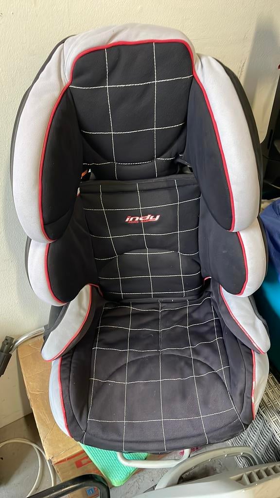 Indy Autostoelje Isofix, 15 t/m 36 kg, Zo goed als nieuw, Isofix, Ophalen