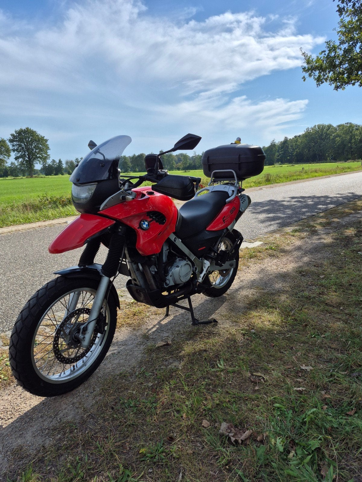 BMW F650GS met nieuwe banden, remmen, ketting en beurt, Gebruikt, Particulier, Toermotor, ABS