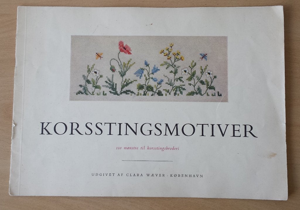 Korsstingsmotiver - Clara Waever - Deens, Patroon, Gebruikt, Ophalen of Verzenden, Clara Waever