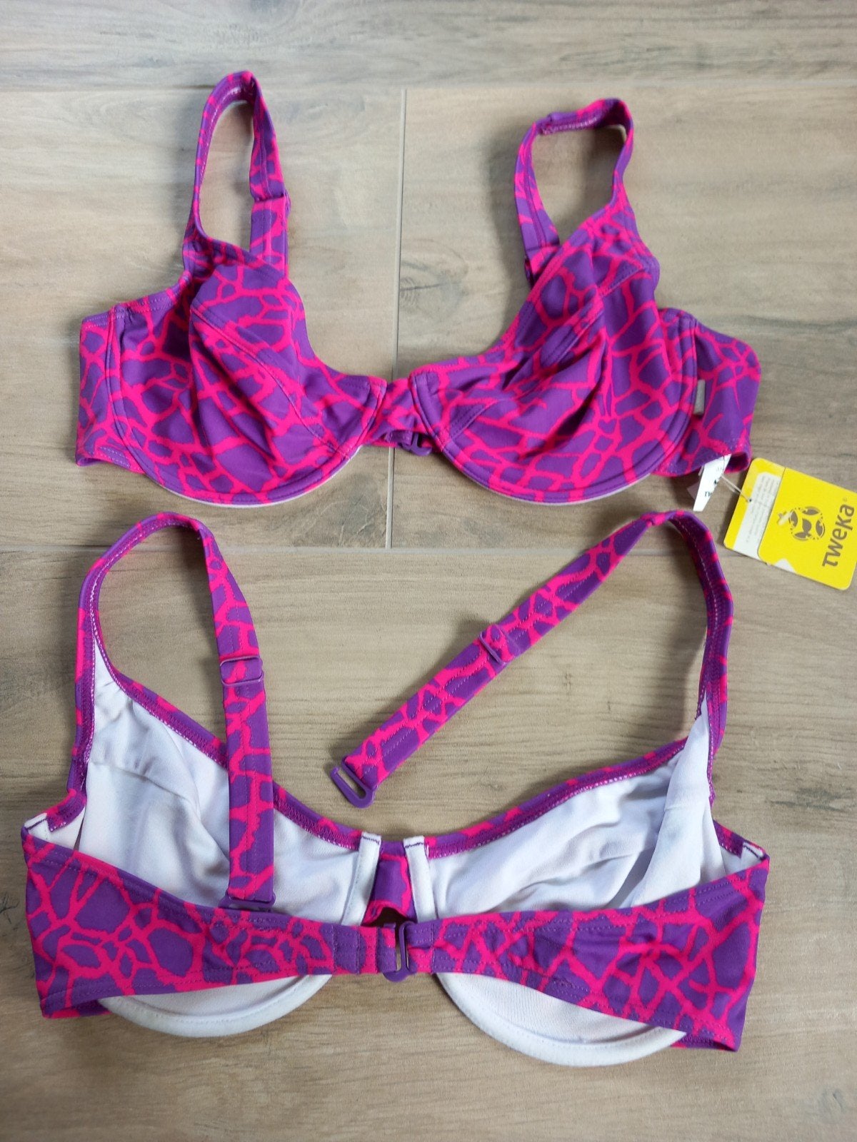 Tweka Beugel Bikinitop. Nieuw. In 2 maten., Kleding | Dames, Overige typen, Nieuw, Ophalen of Verzenden, Roze