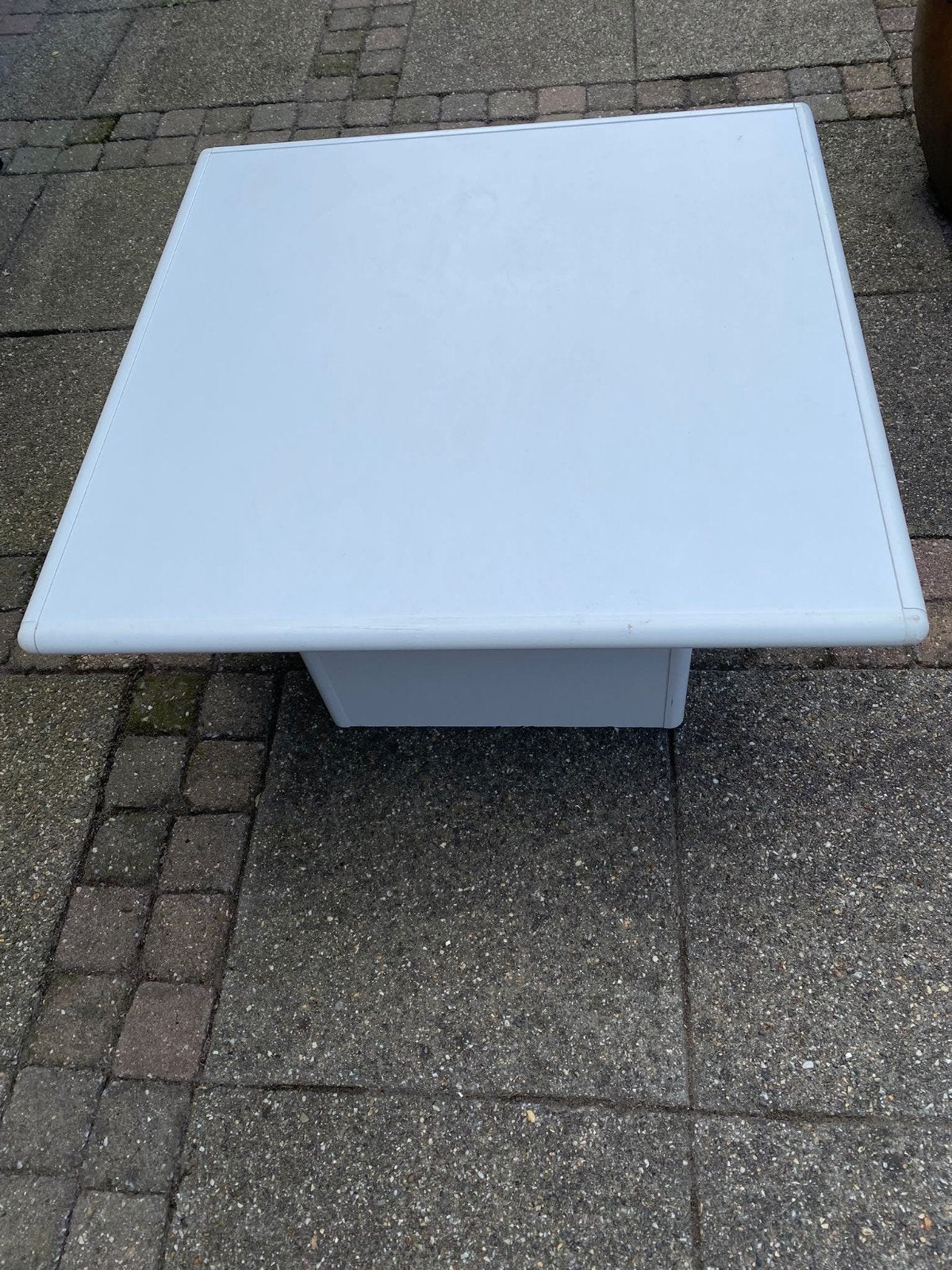 Leuke bijzettafel, Ophalen of Verzenden, Vierkant, 50 tot 100 cm, 50 tot 100 cm