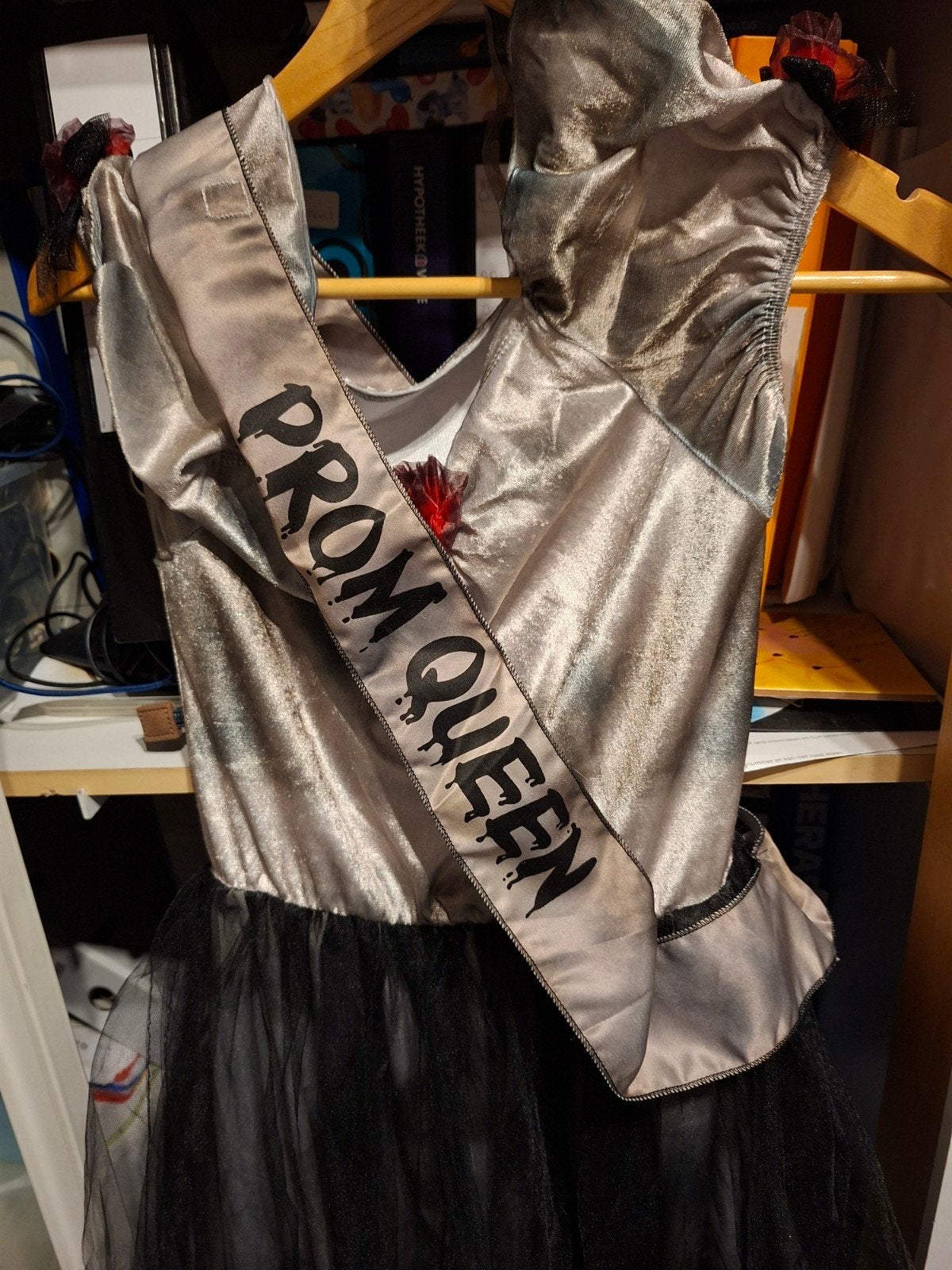 Helloween jurk bijna  gratis, Ophalen, Zo goed als nieuw, 170 of groter, Meisje