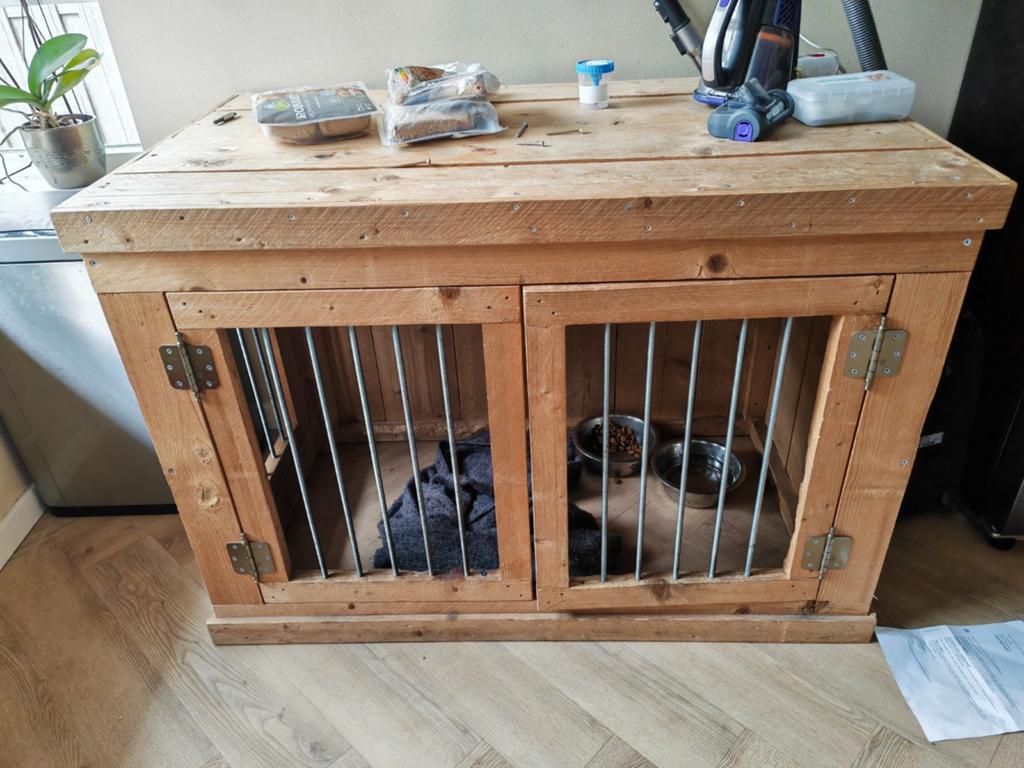 Custom hondenbench - echt hout, Dieren en Toebehoren, Ophalen