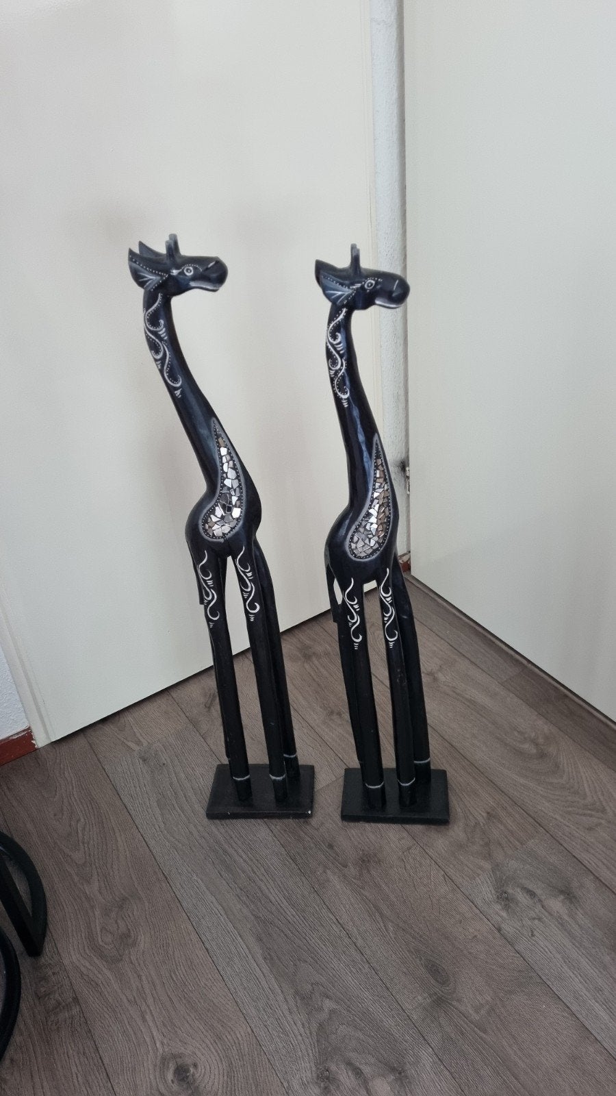 Decoratieve Giraffen Beelden - Hout, Zwart met Mozaïek, Huis en Inrichting, Hout, Zwart, Ophalen of Verzenden, Oosters