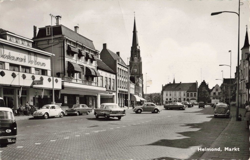 Helmond Markt auto M8325, Ophalen, 1960 tot 1980, Gelopen, Noord-Brabant