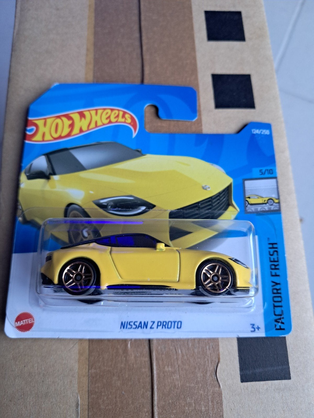 Hot Wheels Nissan Z Proto geel nieuw in verpakking, Ophalen of Verzenden, Nieuw, Auto