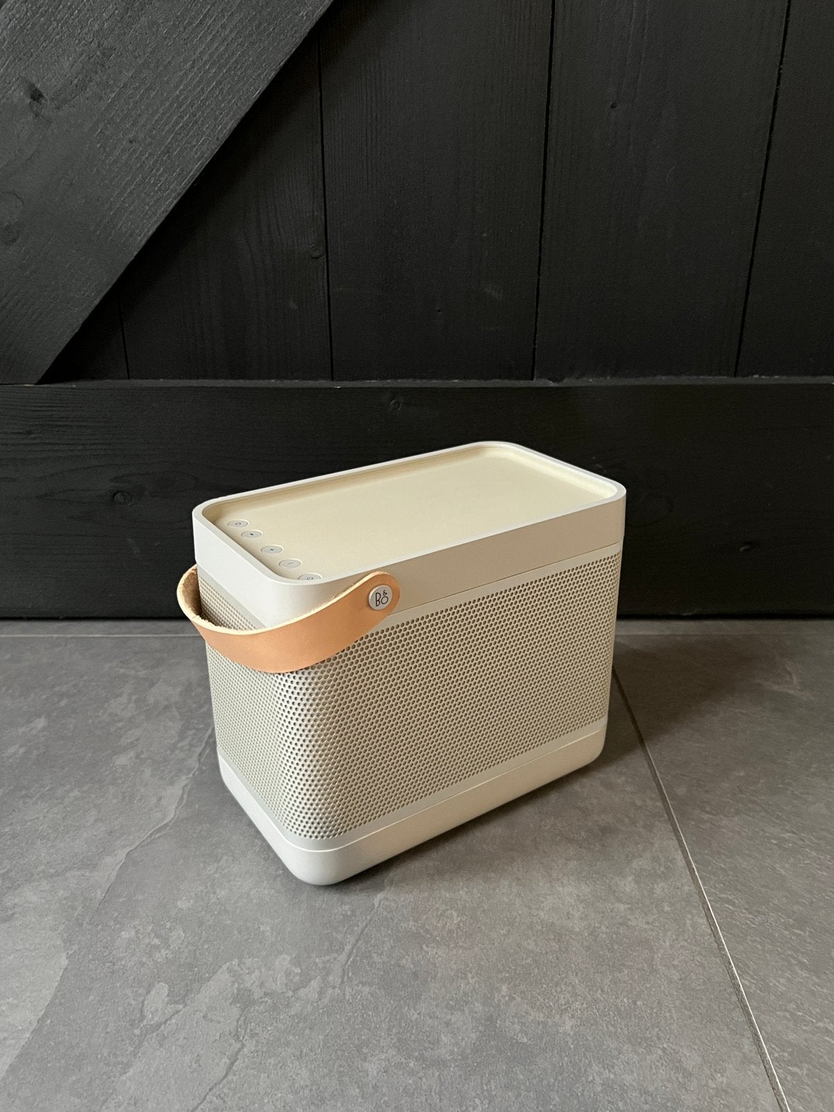 Bang & Olufsen Beolit 17 bluetooth speaker, Overige merken, Overige typen, Ophalen of Verzenden, Zo goed als nieuw