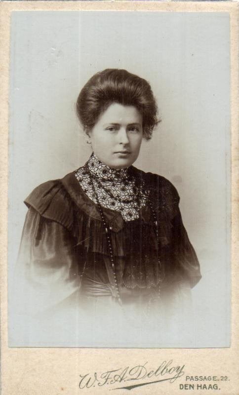 CDV - W.F. Delboy - Passage - Den Haag - Mooie Jurk, Gebruikt, Verzenden, Foto, Klederdracht