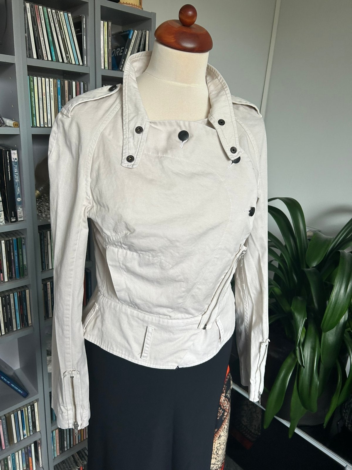 Vivienne Westwood jasje nieuw beige cotton. VW  mt 46, Ophalen of Verzenden, Nieuw, Maat 42/44 (L), Beige