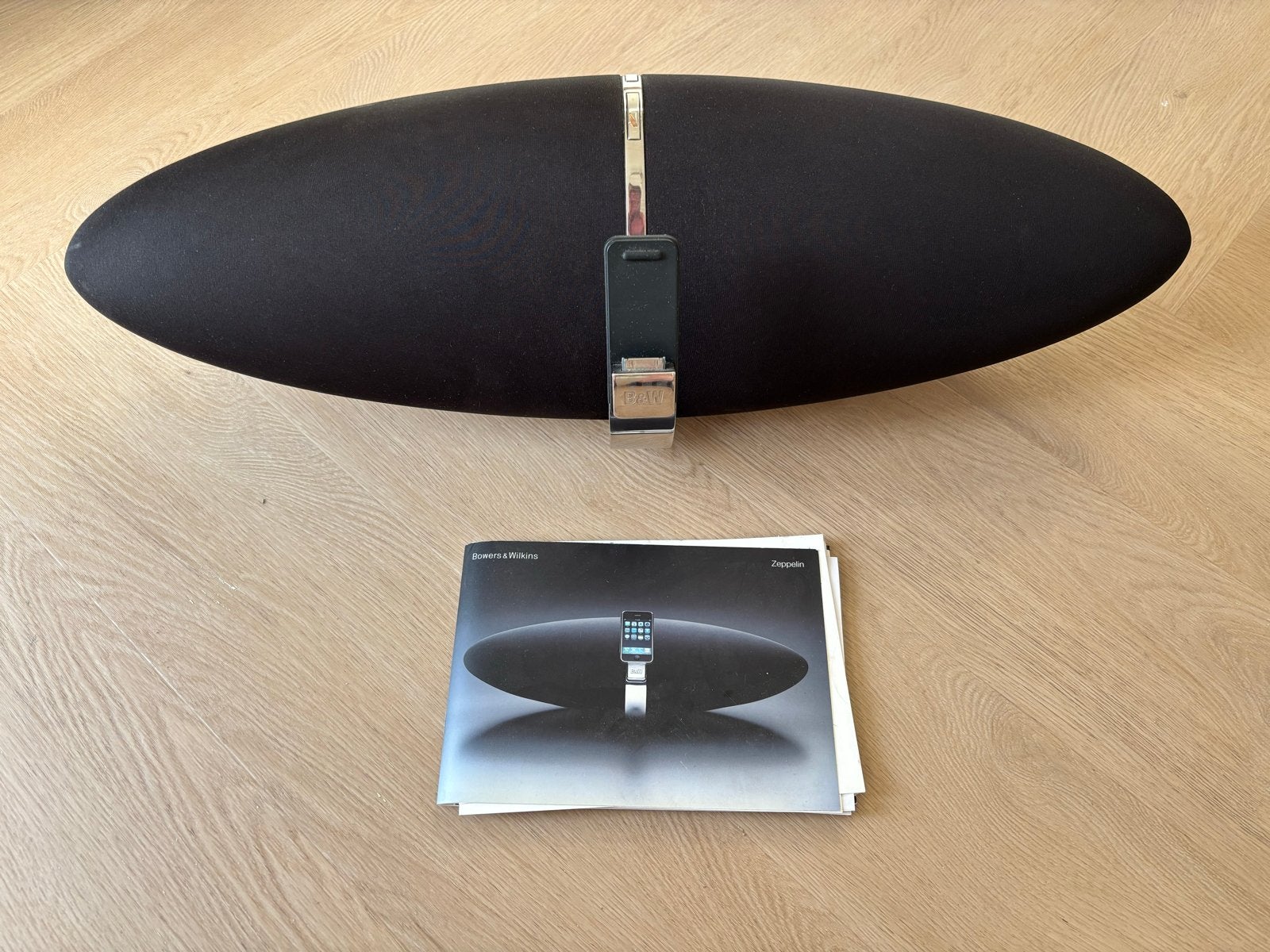 Bowers & Wilkins Zeppelin iPod Dock Speaker, Audio, Tv en Foto, Luidsprekers, Gebruikt, Draagbare speaker, Minder dan 60 watt