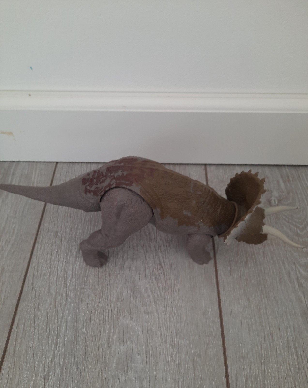 jurassic world triceratops, Ophalen of Verzenden, Zo goed als nieuw