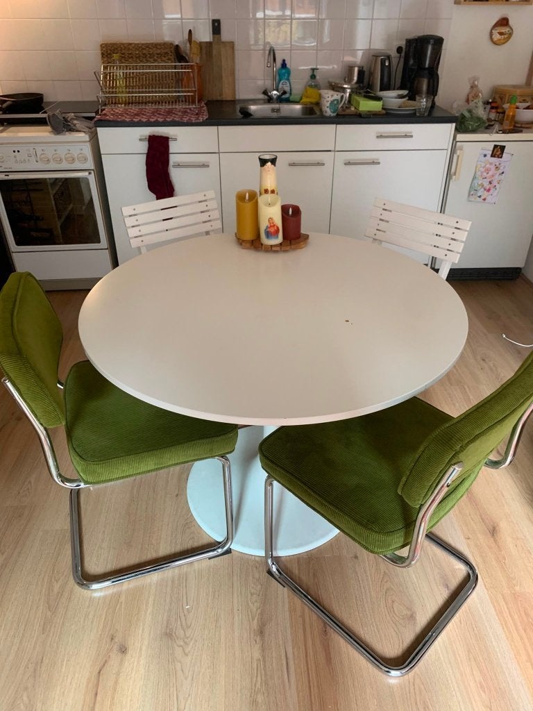 IKEA witte ronde eettafel - Tulip stijl (23 sept weg), Ophalen, Gebruikt, Rond, 100 tot 150 cm