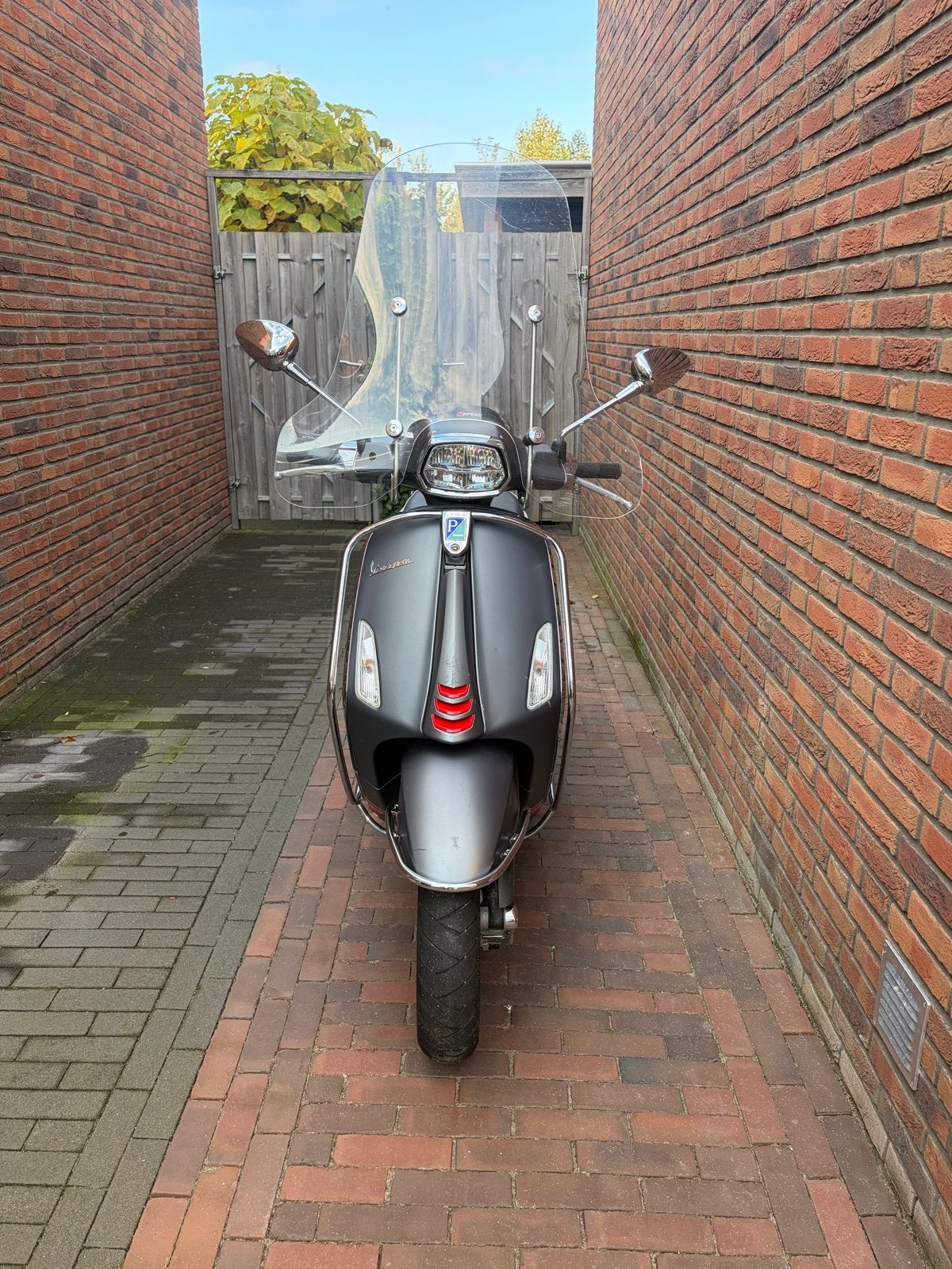 Vespa Sprint 50  mat grijs 2022, Fietsen en Brommers, Ophalen, Gebruikt, Maximaal 45 km/u, Vespa S
