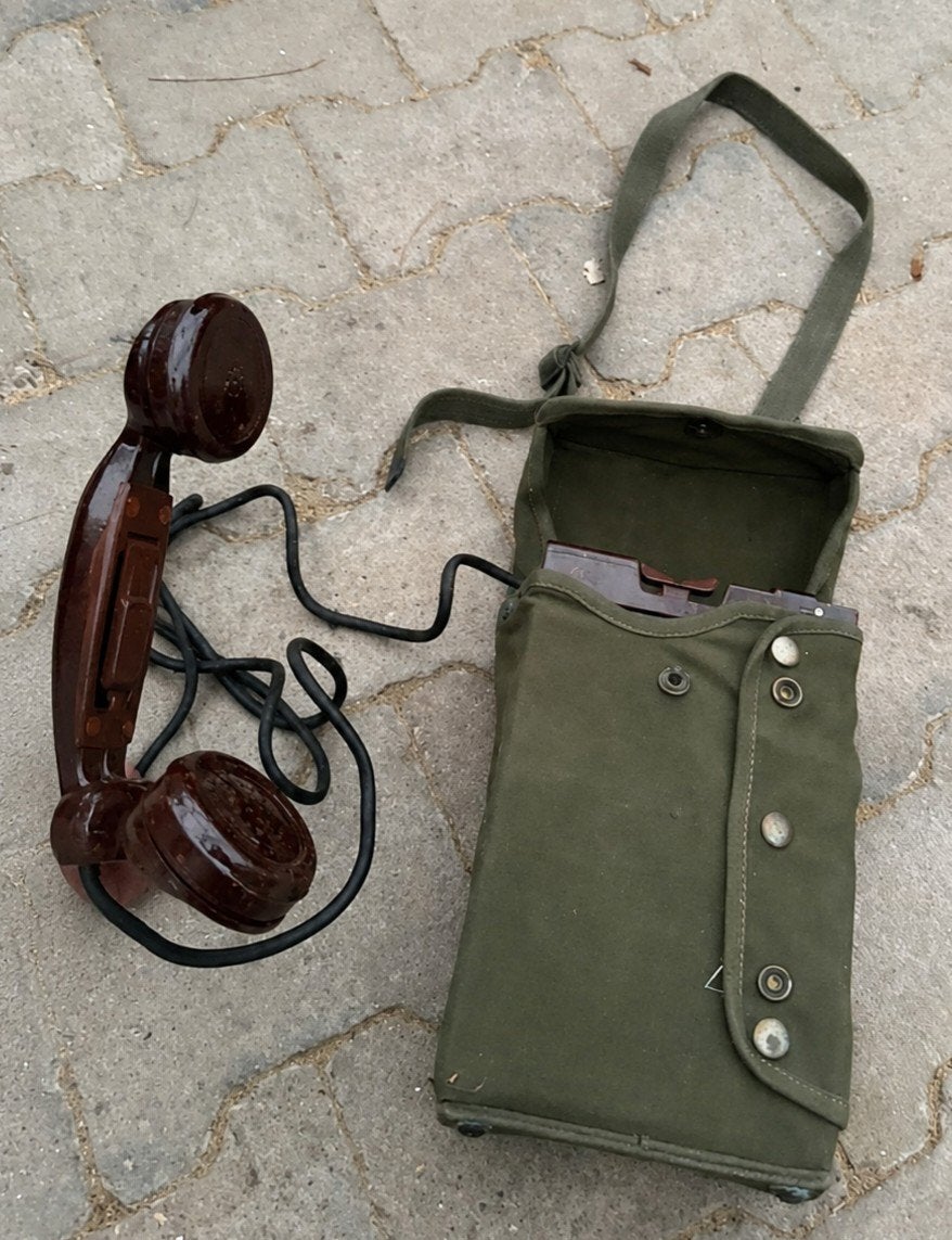 GEZOCHT: Spreeksleutel voor veldtelefoon model TA-3017, Ophalen of Verzenden