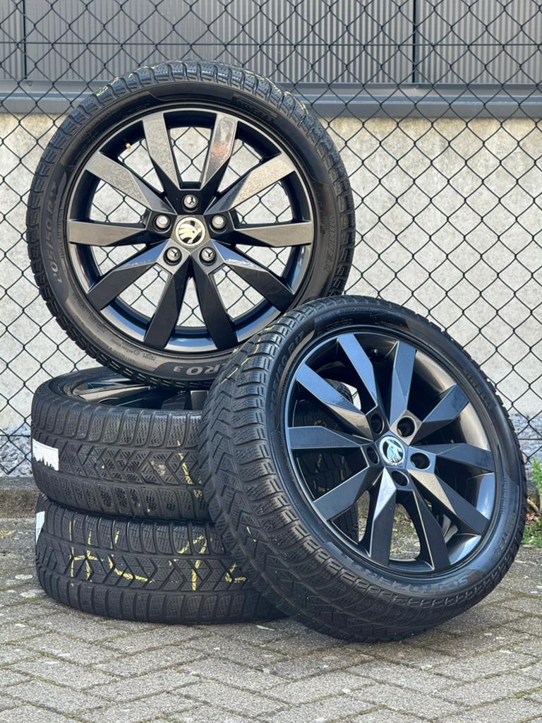 Skoda Octavia velgen 17 inch 5x112 Origineel, Auto-onderdelen, Banden en Velgen, Ophalen, Banden en Velgen, 17 inch, Personenwagen