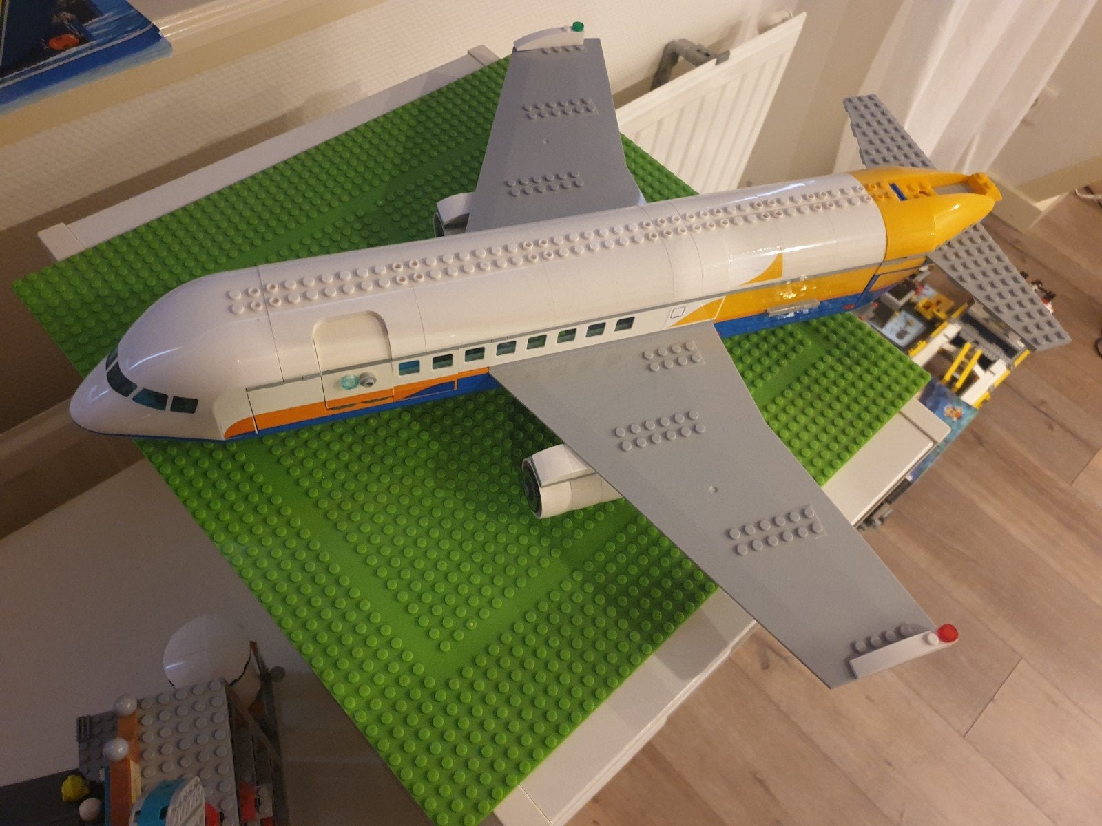 Grote Lego passagiersvliegtuig - Zo goed als nieuw, Ophalen of Verzenden, Zo goed als nieuw