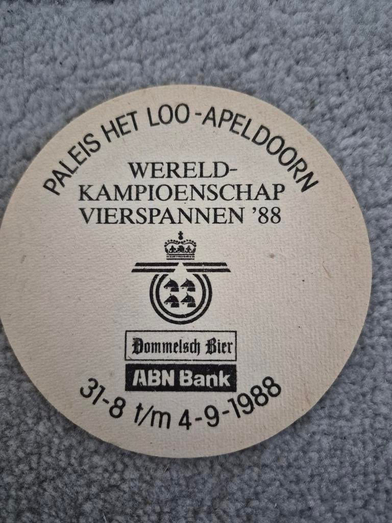 Dommelsch bierviltje Paleis 't Loo WK Vierspannen '88, Verzamelen, Ophalen of Verzenden, Gebruikt, Viltje(s), Dommelsch