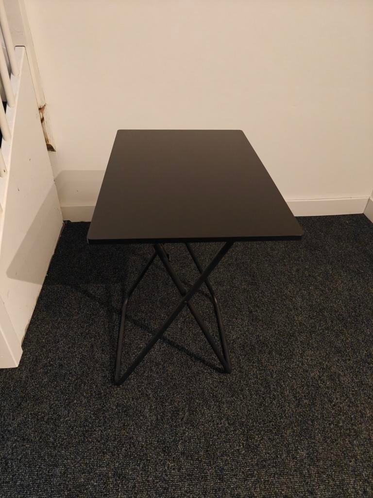 Inklapbare bijzettafel / laptoptafel - Zo goed als nieuw, Metaal of Aluminium, Modern, Functioneel, Zo goed als nieuw, 60 cm of meer