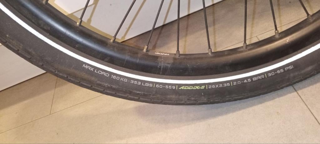 Schwalbe Pick-Up 26 inch Wiel met Band en Schijfrem, Wiel, Gebruikt, Schwalbe, Aluminium