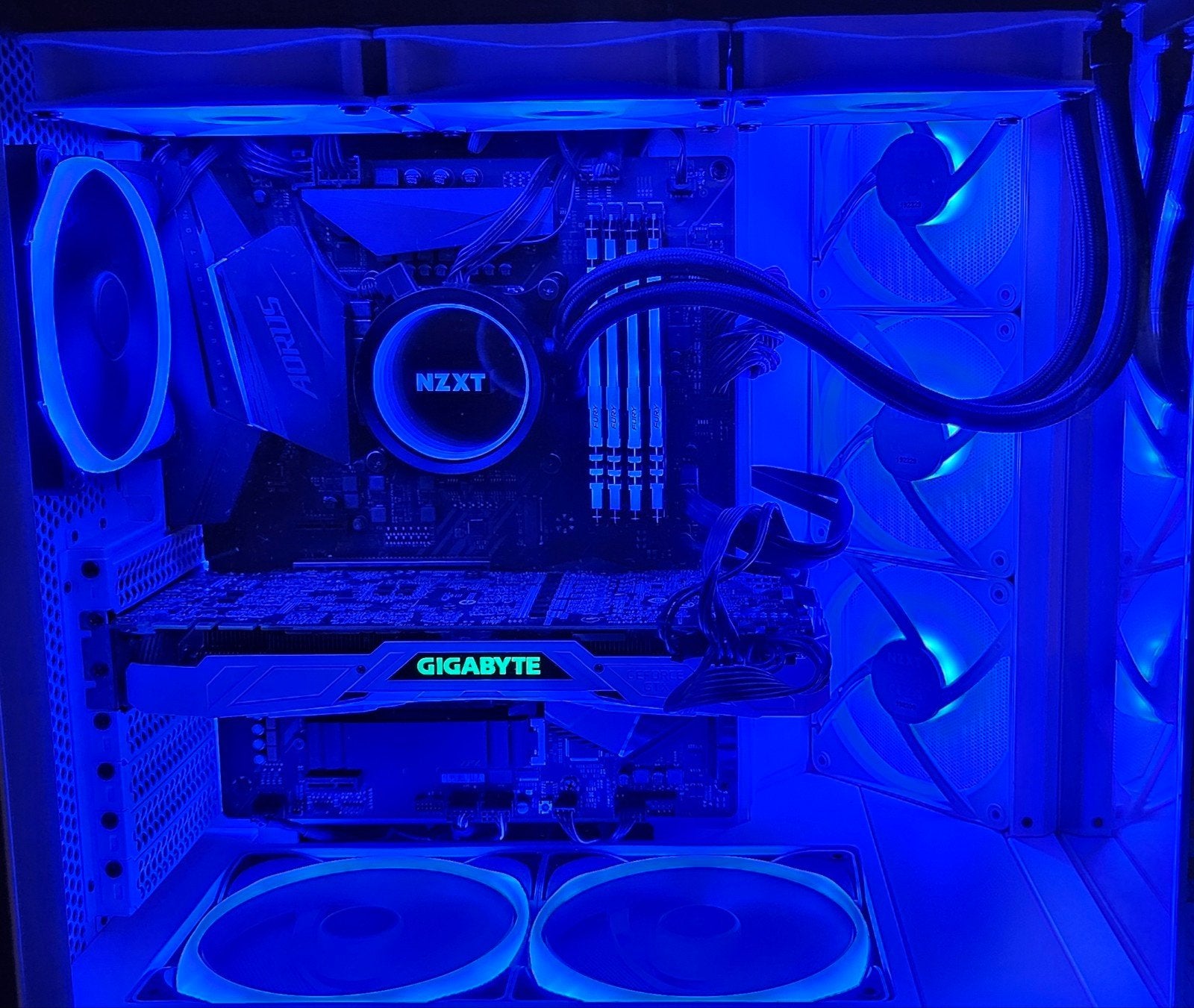 Gaming PC 1440/4K 32gb ddr4 Core i9 10850K, Ophalen, Zo goed als nieuw